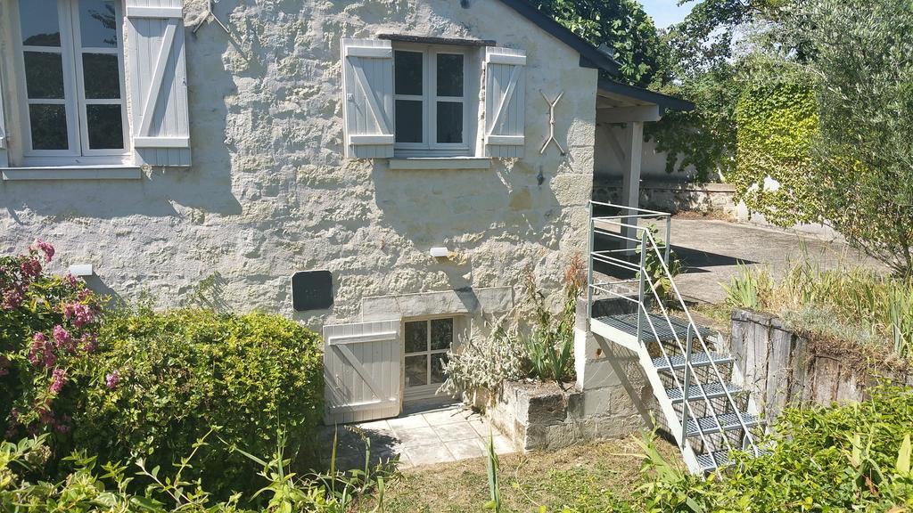 Dampierre-sur-Loire Gite Chateau De Chaintres מראה חיצוני תמונה